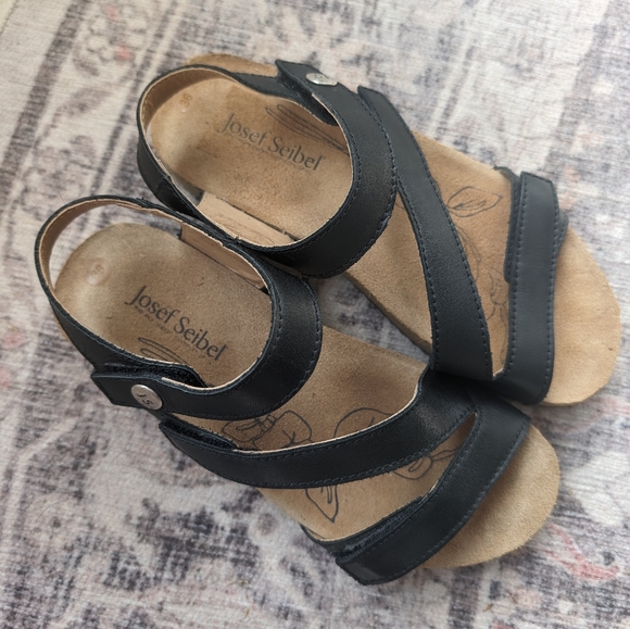 Joseph Seibel Tonga sandals - Picture 4 of 5